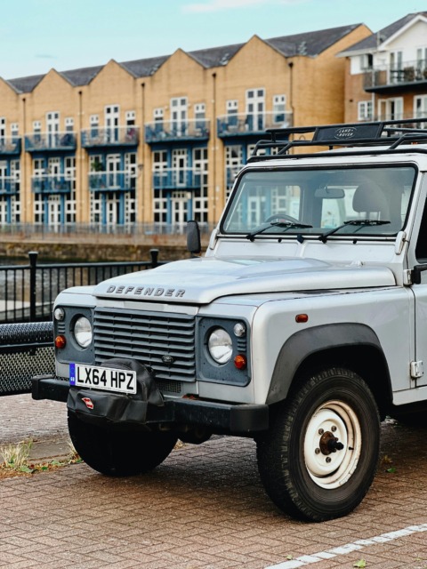 Land Rover Defender zmore še tako ekstremne obremenitve