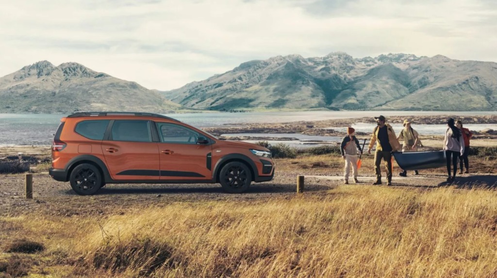 Dacia-Jogger-je-novi-enoprostorec - NaDlani.si Dacia Jogger je v prvi vrsti družinski avtomobil (FOTO: Dacia.si)