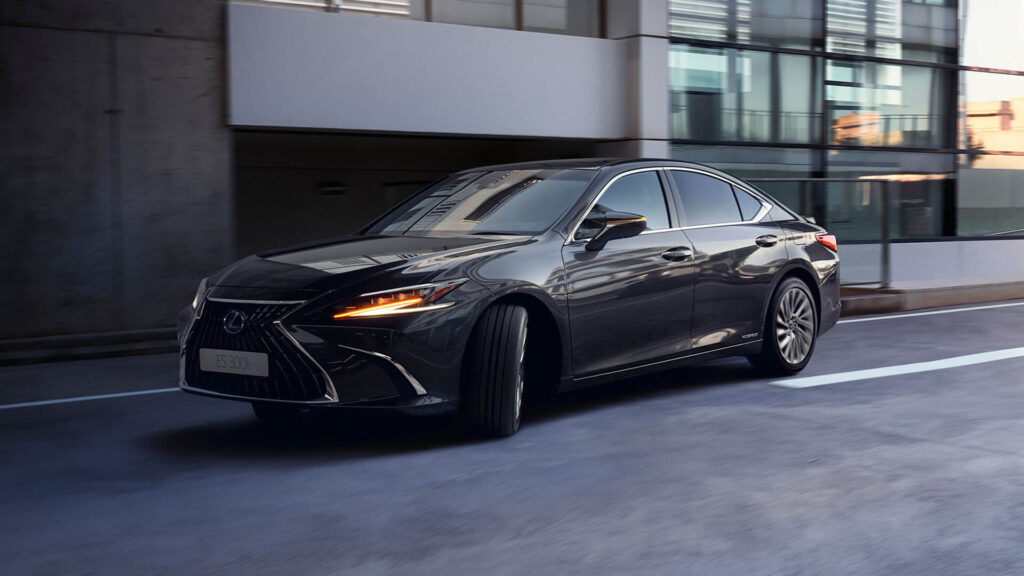 Lexus: Najbolj prodajani modeli vseh časov