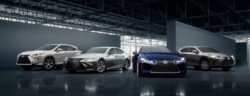 Lexus: Najbolj prodajani modeli vseh časov