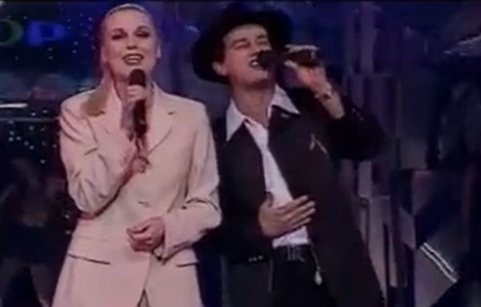 Se ju spomnite? Tako sta pela Simona in Brendi, danes oba že pokojna