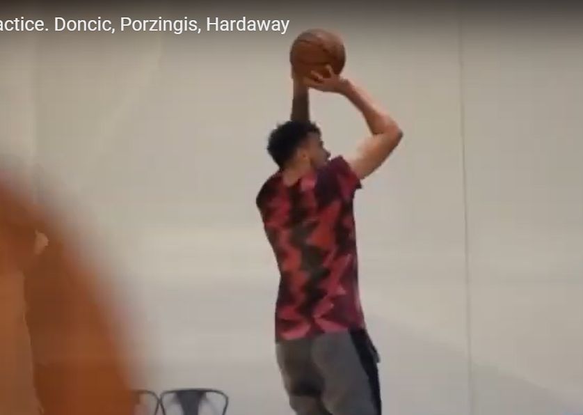 VIDEO: Luka Dončić prvič po koroni treniral v Dallasu