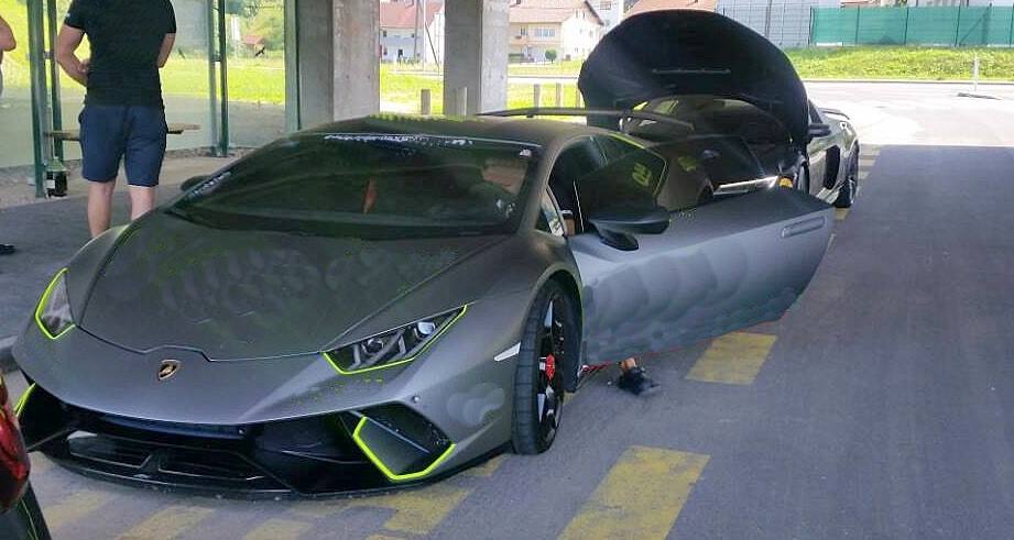 FOTO: Po dolenjki kar 260 km/uro!