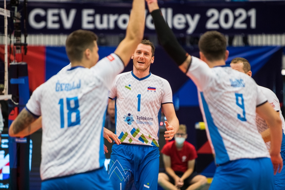 Slovenski odbojkarji že meljejo