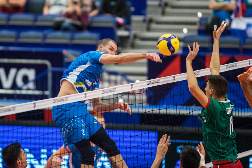 Izjemna Slovenija povozila Čehe za polfinale EP-ja!