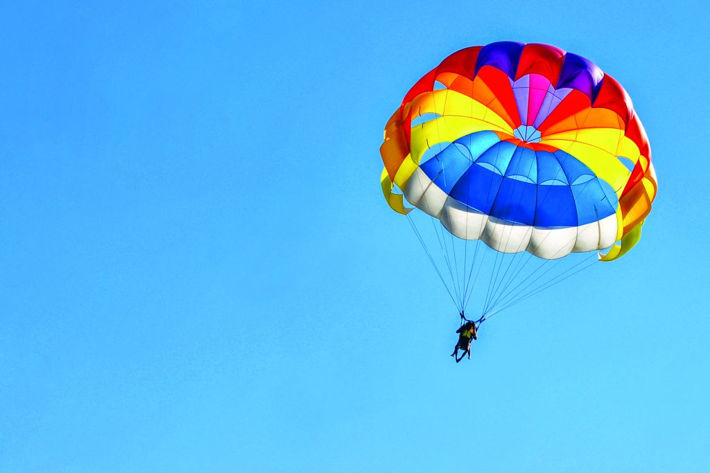 Doživite adrenalin iz ptičje perspektive!