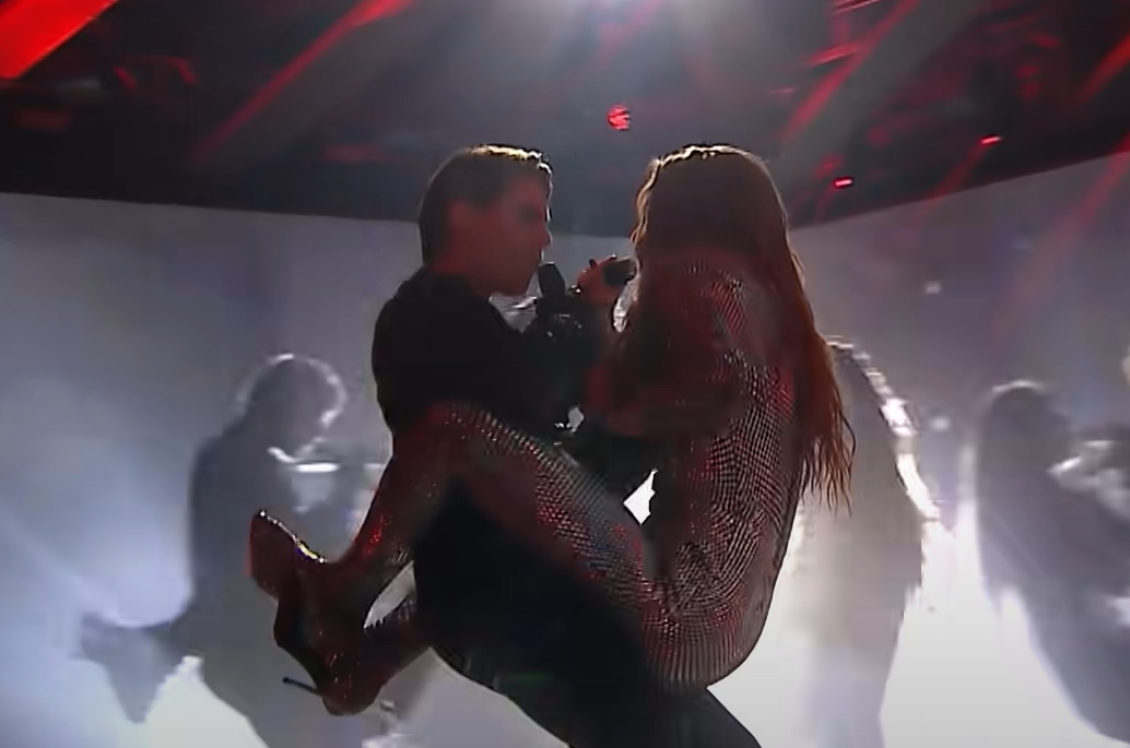 VIDEO: To je pesem, o kateri se največ govori po EMI 2022! Ste videli, kaj sta počela