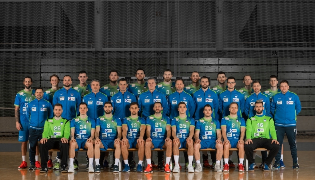 Kaj se je zgodilo naši reprezentanci? "Fantje so kričali od bolečin, bruhali in hiteli na stranišča!"