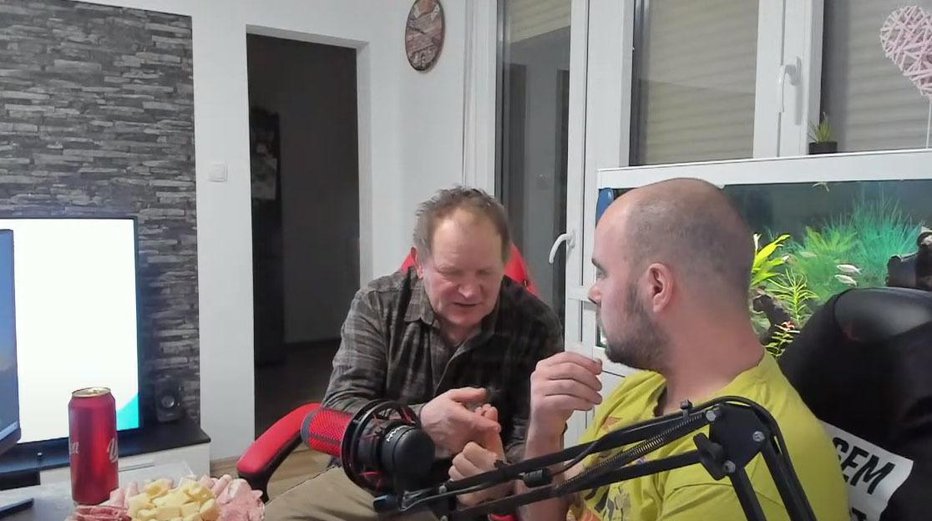 Tekmovalec Kmetije Franc šokiral! Ne samo da je razkril, koliko so bili v resnici plačani, obtožil je celo trgovino Jager