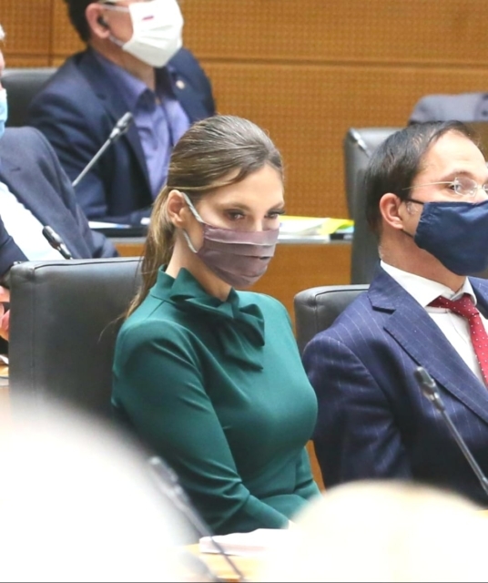 Lepa poslanka pozitivna na testu za covid-19