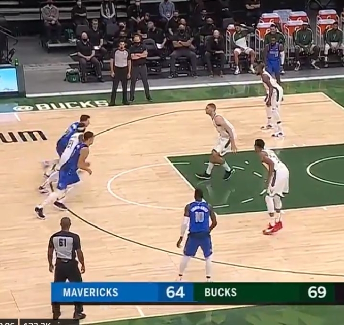 VIDEO: Luka Dončić že navdušuje v ZDA - nocoj štel do 27