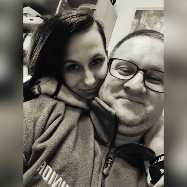 Ljubezen po domače med Tamaro in Janezom? Sedaj sta vpletla še starše
