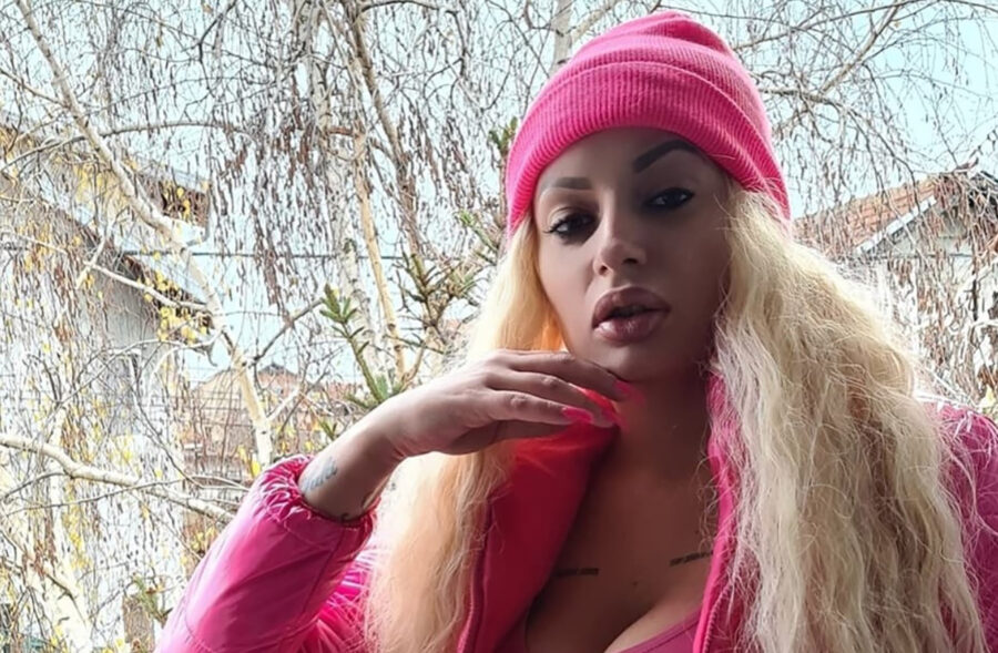 Znana porno igralka se je poročila v Sloveniji, njen mož je znan Celjan