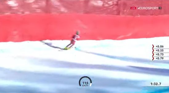 Video: Ilka tik pod stopničkami, strašen padec Avstrijke