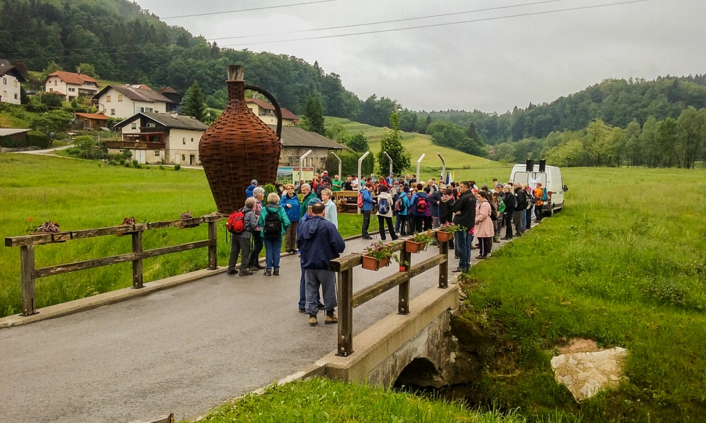 Pohod k azaleji na Vrhek