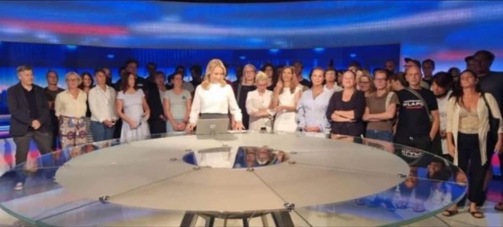 Direktor RTV uresničil grožnje, Carlova pred izključitvijo: Na polno 'sfalili' en kup podatkov 'obsojencev'