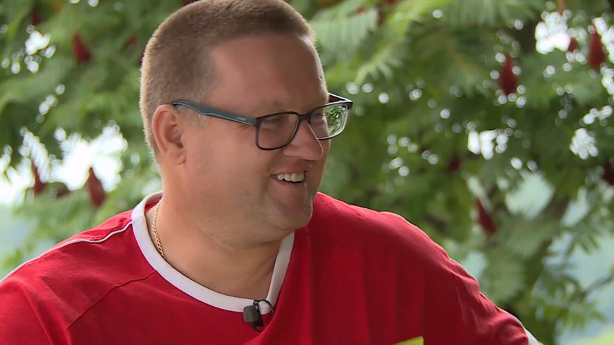 'Babjek' Janez Rebernik je v vezi! Ne boste verjeli s katero udeleženko resničnostnega šova