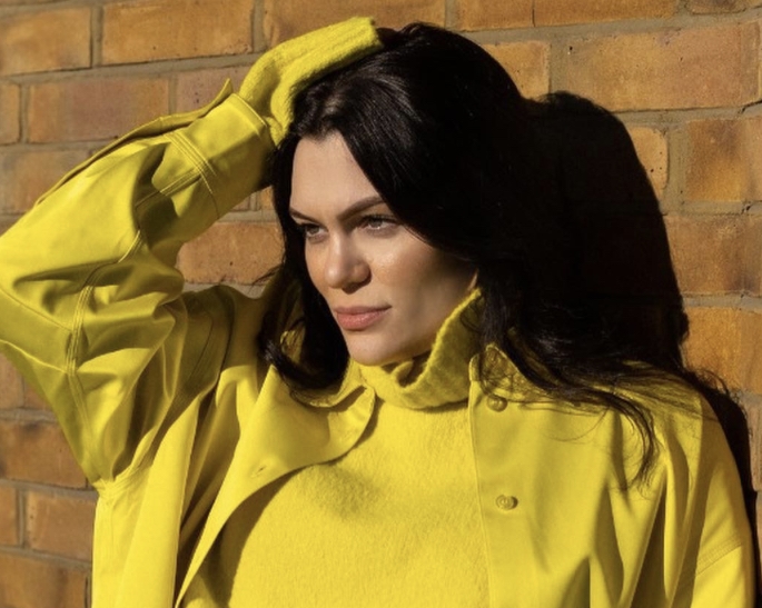 Jessie J po bolečem splavu končno uživa v vlogi mame