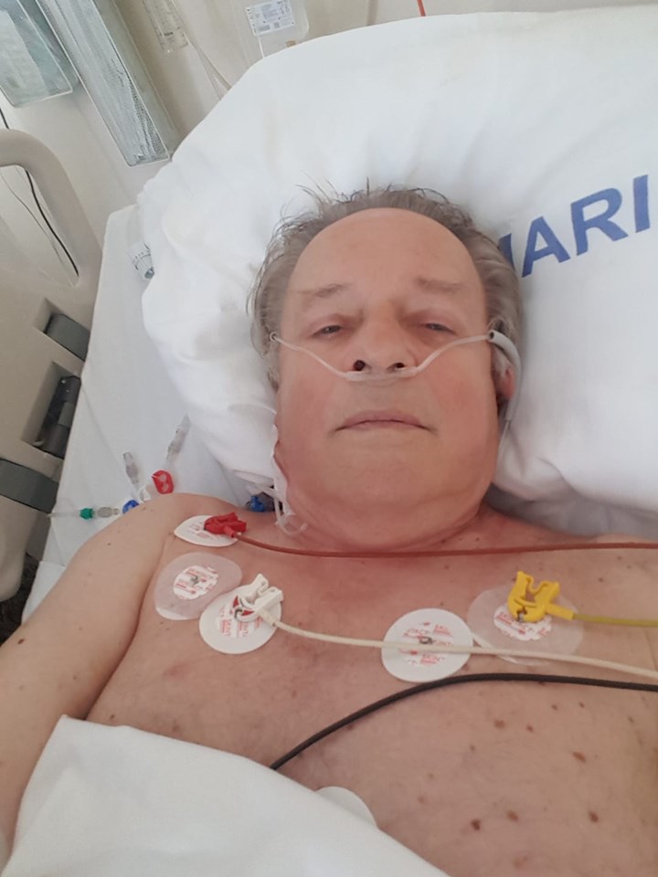 FOTO: Legenda narodnozabavne glasbe pristala na kliničnem centru