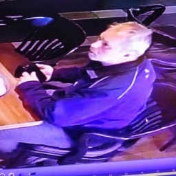 FOTO: Rezali so ga iz avta, pristala sta v vodi