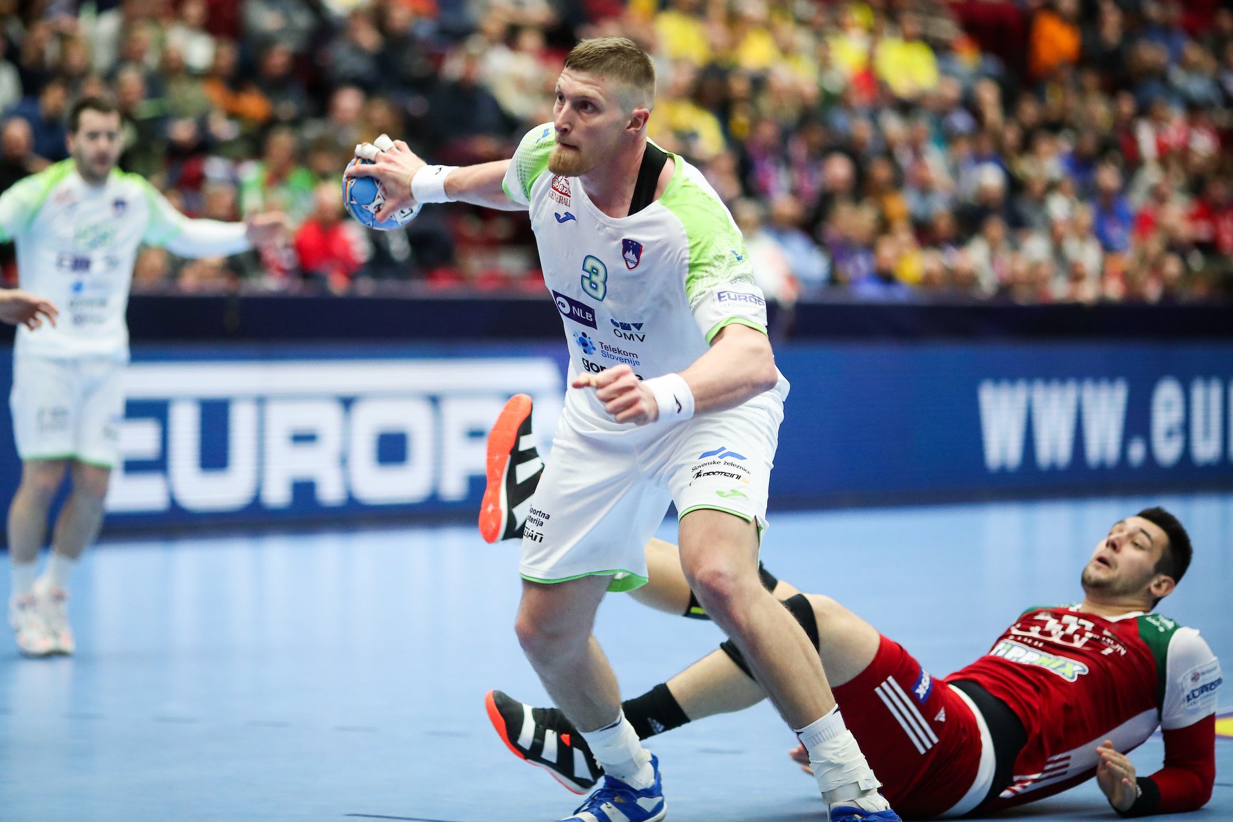 Slovenski rokometaši v polfinalu EP na Švedskem
