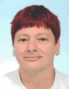 Bernardka obuta v natikače odšla neznano kam, nazadnje videna v Novem mestu