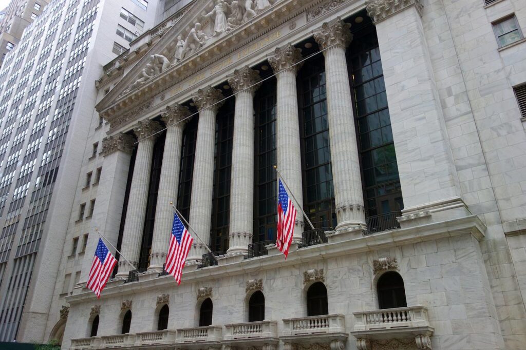 - NaDlani.si Borza na Wall Streetu, centralne banke in druge borze napovedujejo hudo recesijo, katere pokazatelj so tudi padci indeksov, med drugim Dow Jones