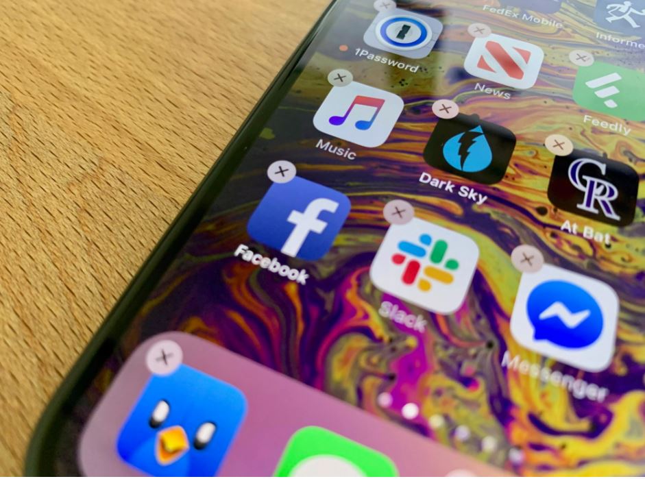 Kaj se dogaja? Številni javljajo, da ne morejo do Facebooka, Instagrama in WhatsAppa