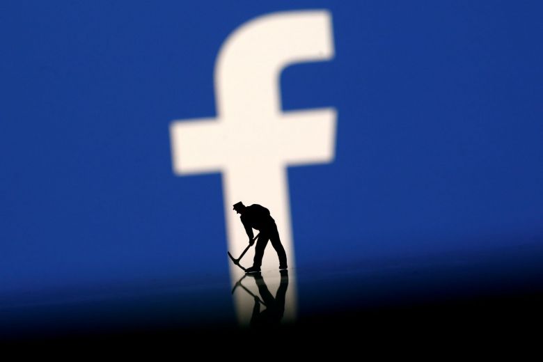 FOTO: Panika! Zrušili so se Facebook, Instagram in WhatsApp - po celem svetu