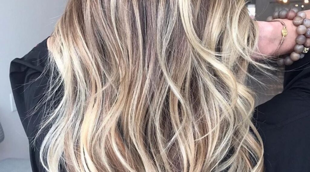 Frizura za leto 2022 naj bo izbrana skrbno ali brezglavo, čudoviti boste v obeh primerih