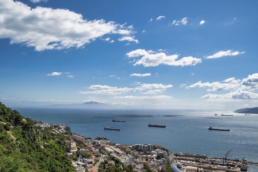 Gibraltarska ožina ločuje Evropo in afriko