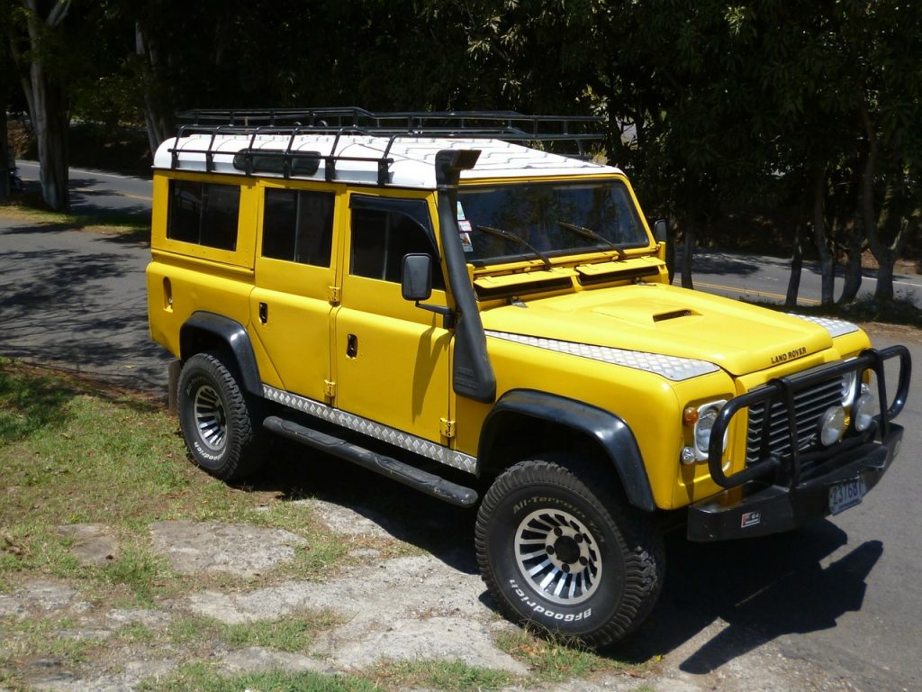 Novega Land Rover Defender vodi umetna inteligenca