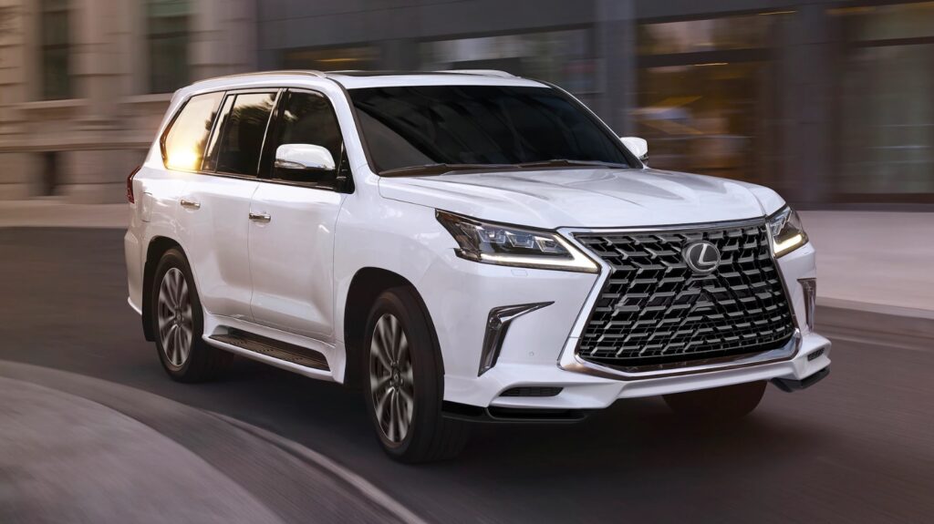 Lexus LX je najdražji terenec Lexusa na seznamu najbolj prodajanih avtomobilov znamke