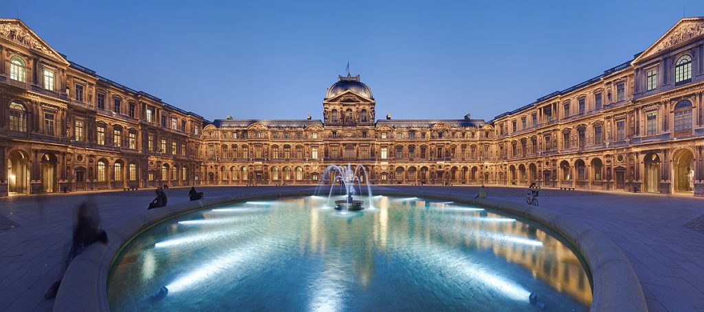 Louvre je eden najbolj obiskanih muzejev na svetu.