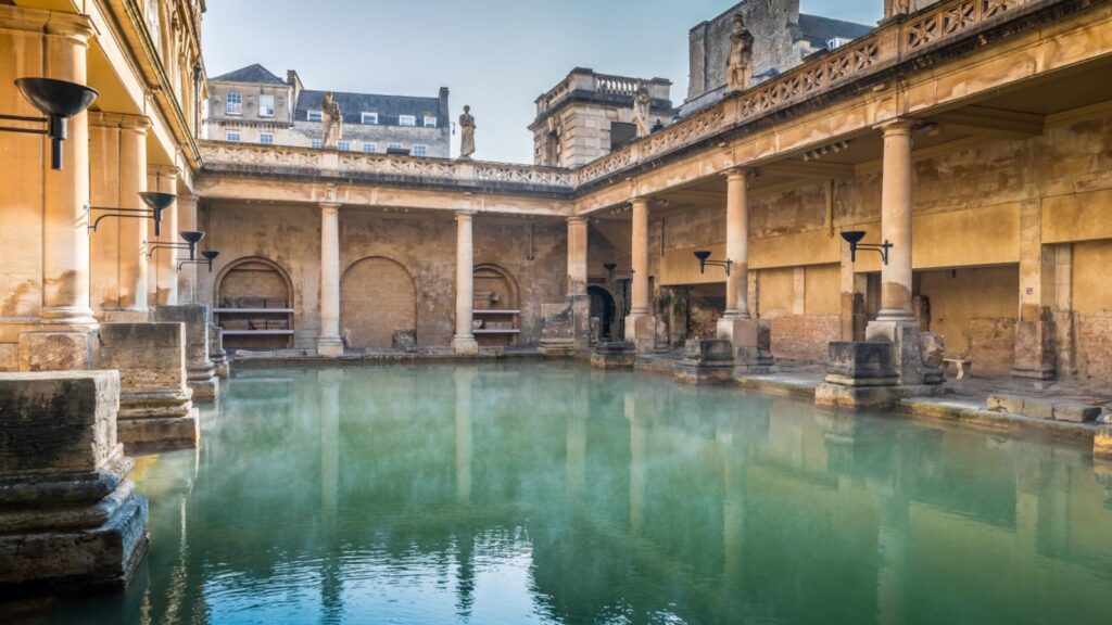 Mesto Bath v Veliki Britaniji je poznano po rimskih termah