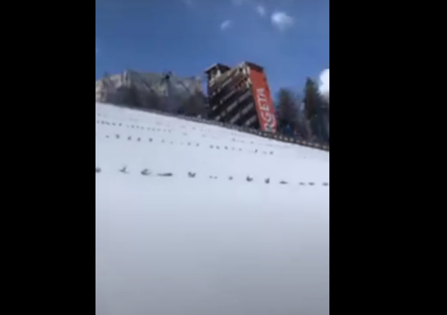 Ste videli ta polet mladega slovenskega orla v Planici: pristal pri 225,5 metra! #VIDEO
