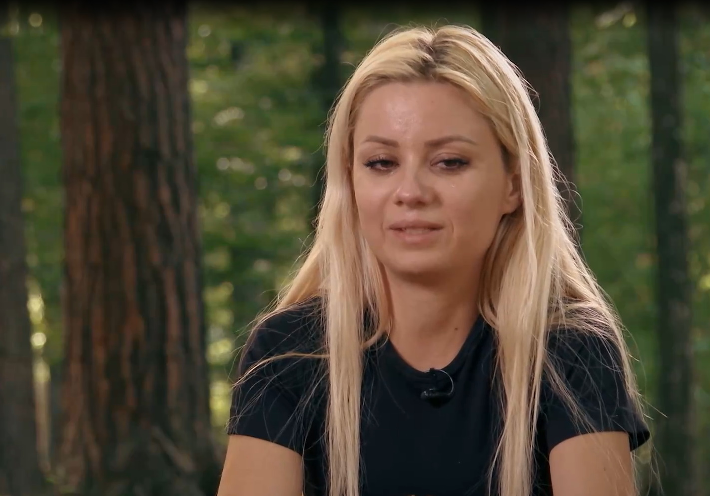 Skrušena Nina v solzah zaradi Ambroža