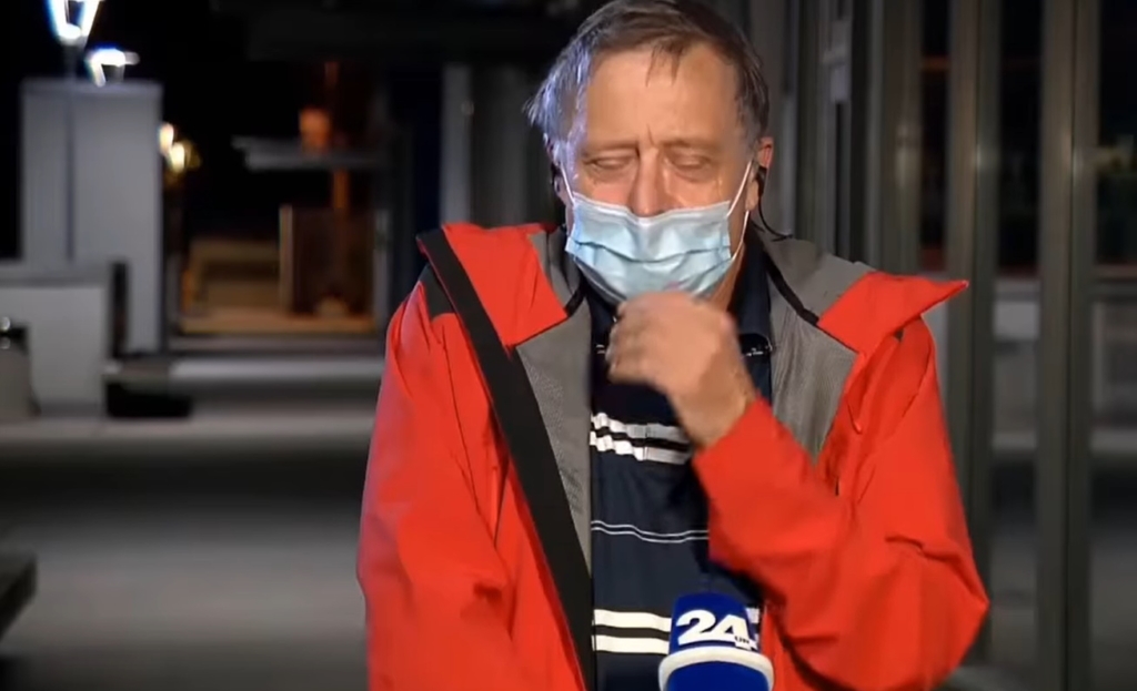 VIDEO: Direktorju Arnesa prišle solze na oči, voditelj Slak: Redko se zgodi v tej državi, da se kdo za kaj opraviči