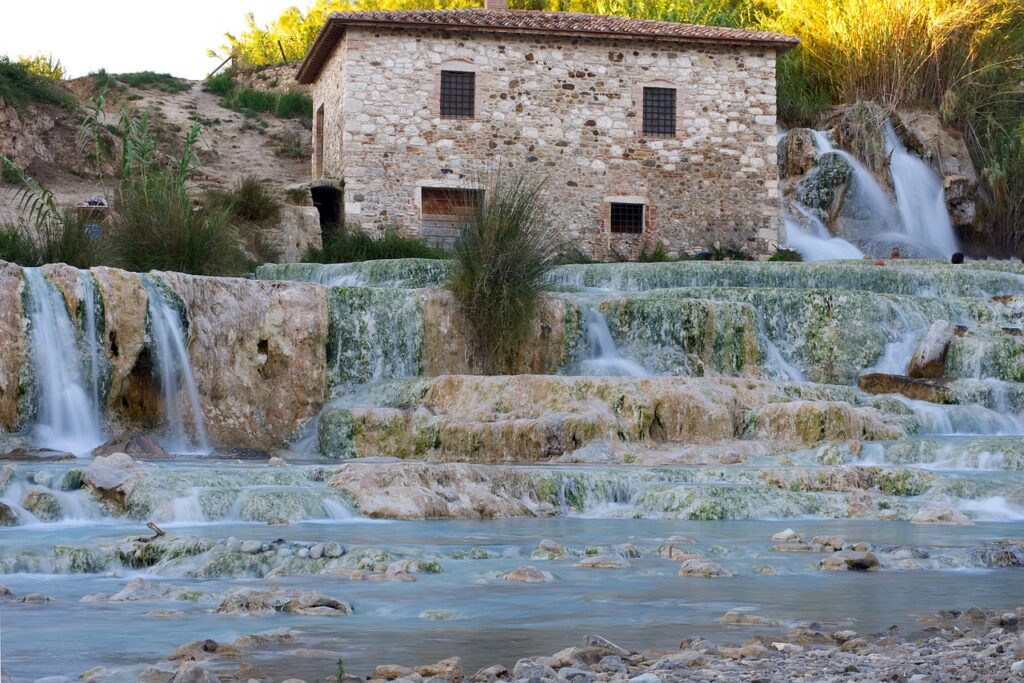 - NaDlani.si Prekrasen pogled na terme Saturnia