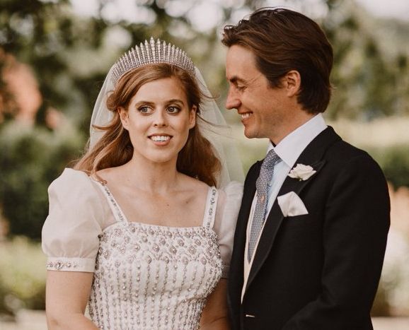 Na britanskem dvoru zibajo, rodila se je vnukinja Elizabete II.