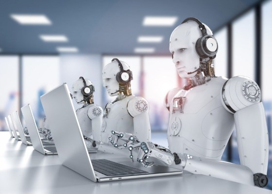 Prihaja robot-rekruter – Umetna inteligenca bo prebrala, če ste živčni na razgovoru za zaposlitev