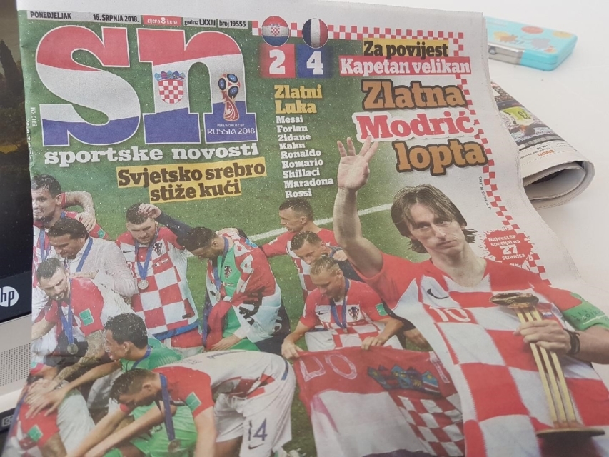 V ŽIVO: V Zagrebu več kot 100.000 navijačev čaka srebrne nogometaše