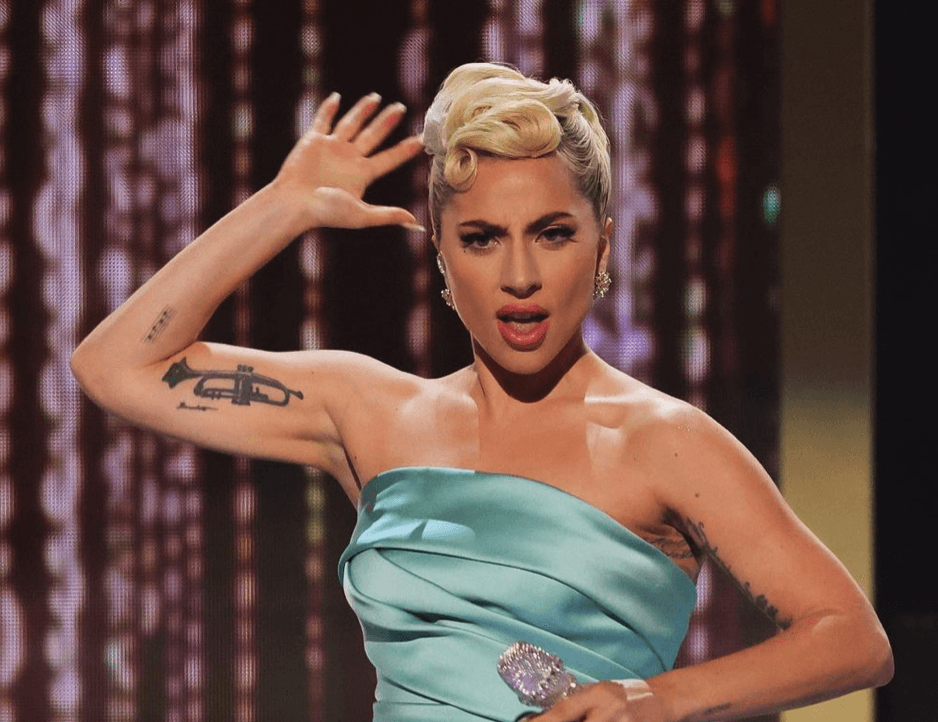 Poglejte, kako je Lady Gaga izgledala na svojem maturantskem plesu