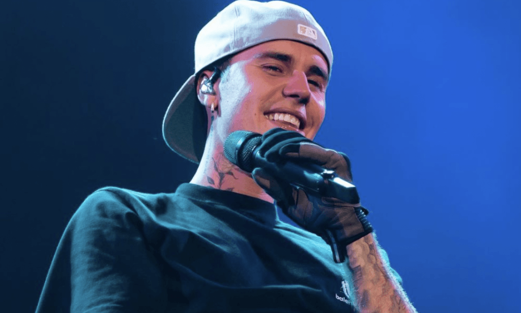 Justin Bieber zaradi zdravstvenih težav odpovedal preostanek turneje