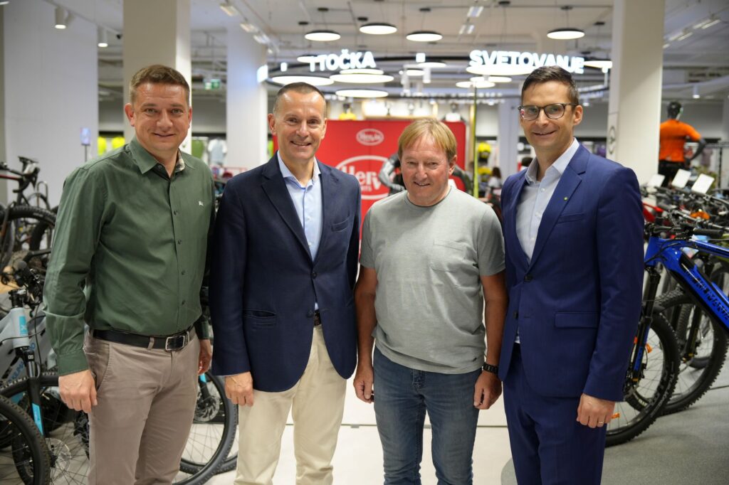 Največja kolesarska trgovina Hervis z več kot tisoč kolesi pravi raj za športnike