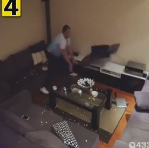VIDEO: Ko te punca živcira med gledanjem tekme