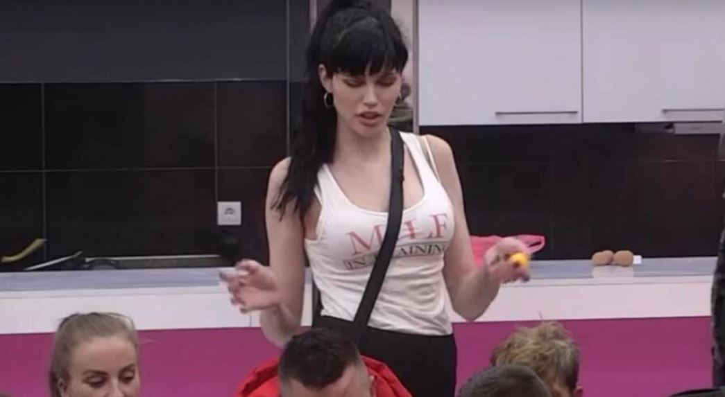 VIDEO: Slovenka v resničnostnem šovu oralno zadovoljila sotekmovalca, nato sta šla do konca