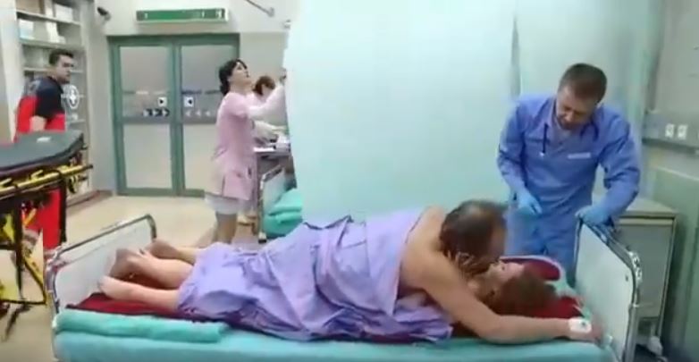 VIDEO: Brez besed! Ne boste verjeli, kaj se je zgodilo paru na posnetku