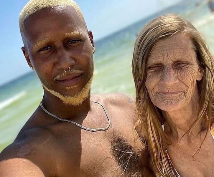 Ona šteje 61 let, on pa 24: Seks je fantastičen, ona ve, kaj počne