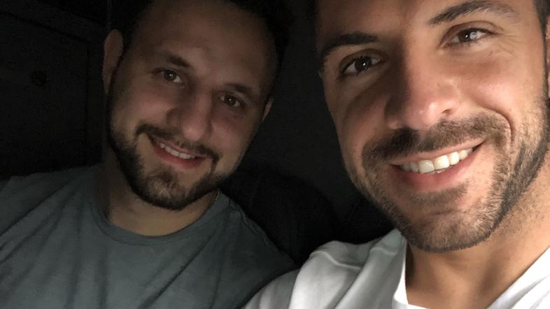 Uf, kaj bo storil brat Gregorja Čeglaja, v šoku celo Laura Beranič